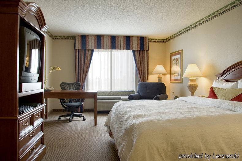 Hilton Garden Inn Minneapolis Мейпл-Ґров Номер фото